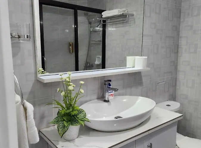 Azur A125 Amani Residences , 5 Minutes Airport, Netflix, Stylish, Cozy With Luxurious Swimming Pool Appartamento