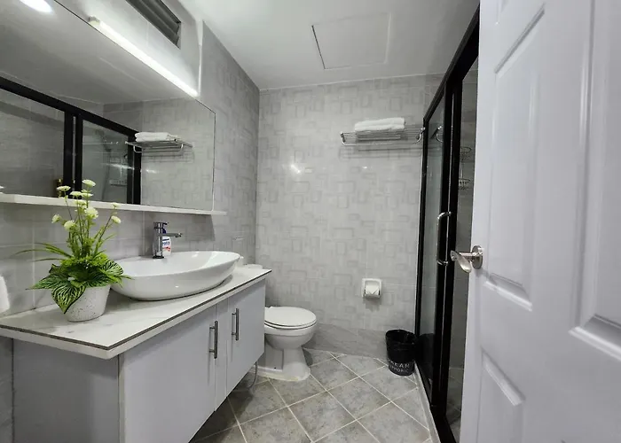 Azur A125 Amani Residences , 5 Minutes Airport, Netflix, Stylish, Cozy With Luxurious Swimming Pool *